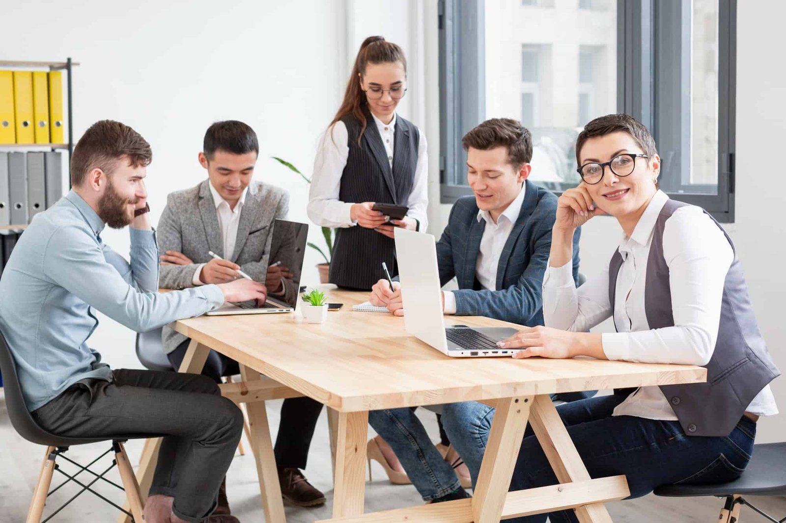 Intelligent Intranet
