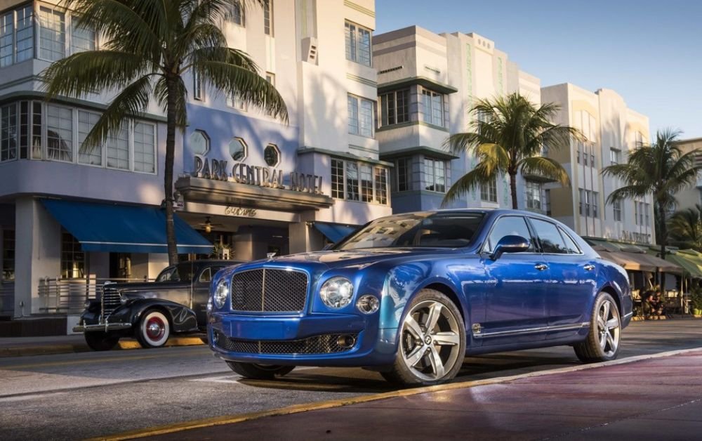 Luxury car rent in dubai