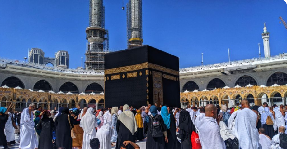 umrah with dubai tower
