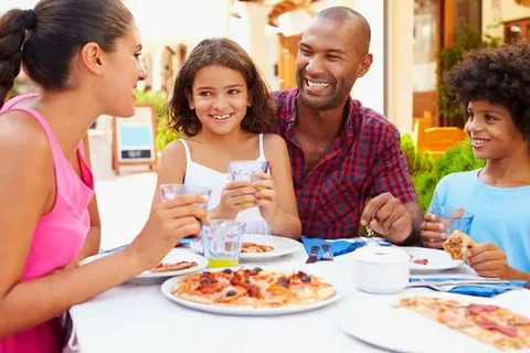 How to Create a Healthy Eating Routine the Whole Family Will Love