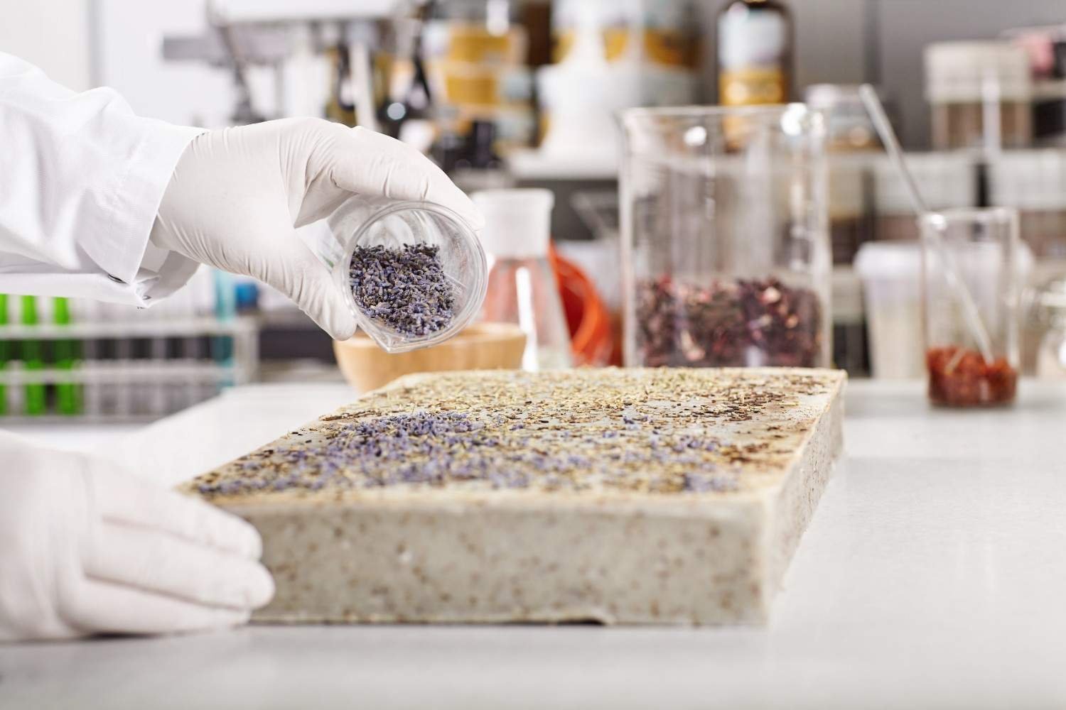 https://ultrachemicals.site/termite-control/