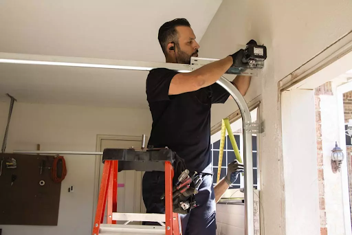 commercial garage door repair San Antonio