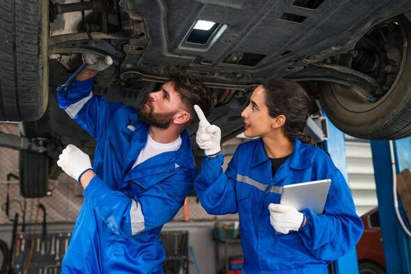 How to Check MOT History and Expiry Online